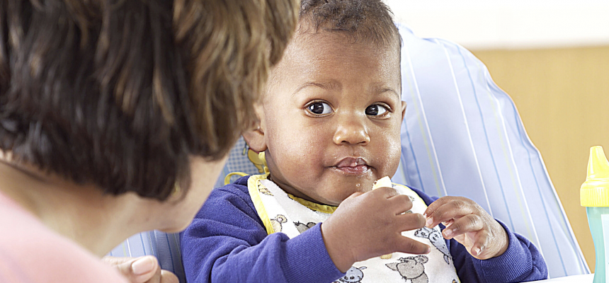 7 dicas para orientar sua babá em relação alimentação da criança