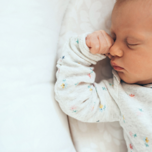 Teste da orelhinha faz parte da triagem neonatal!