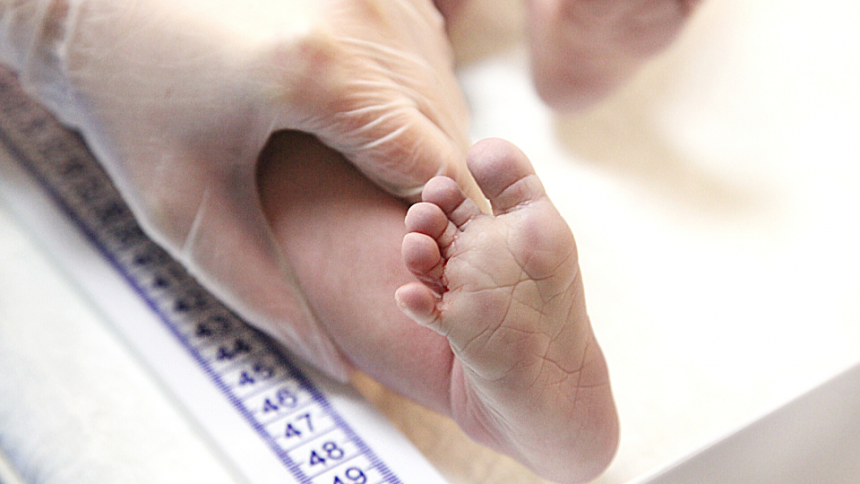 Bebês prematuros crescem menos?