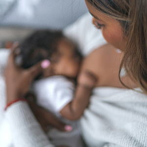 O leite materno protege o bebê da Covid-19 e outras doenças…